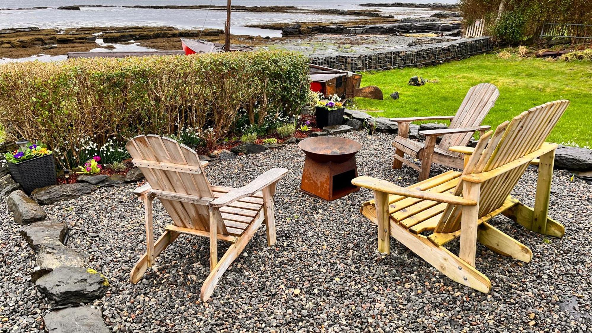 Carnmhor, Isle Of Skye - Stunning 242 Year Old Cottage On Its Own Sea Shore! Breakish Buitenkant foto